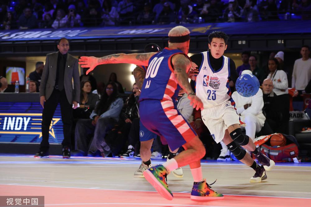 在以下两方 在以下两方